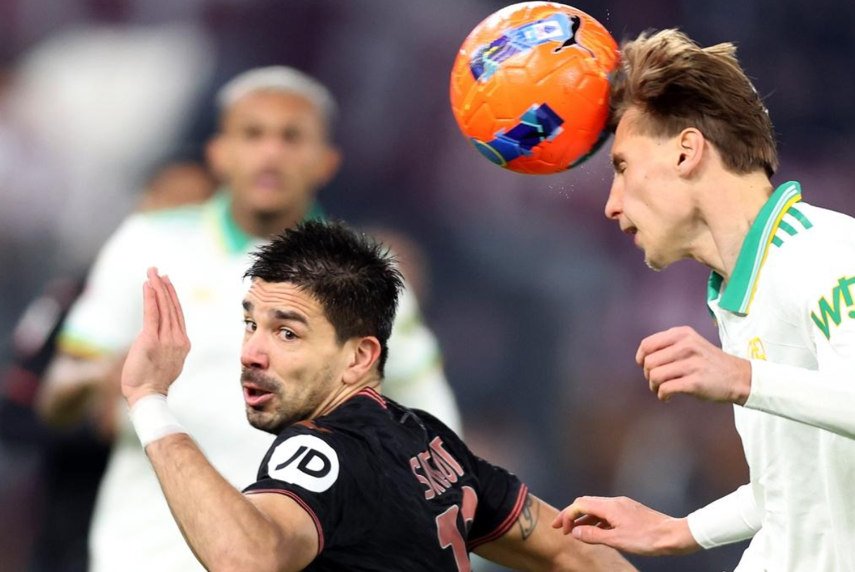 五大联赛-第90分钟绝杀！罗马轰然倒下，爆冷出局，加斯佩里尼不敢相信