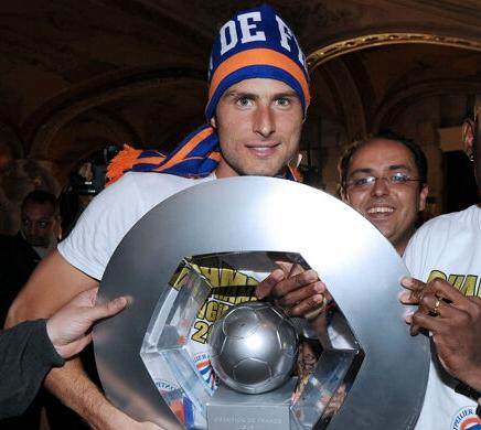 美洲杯-【人物】福将吉鲁 十年一冠？