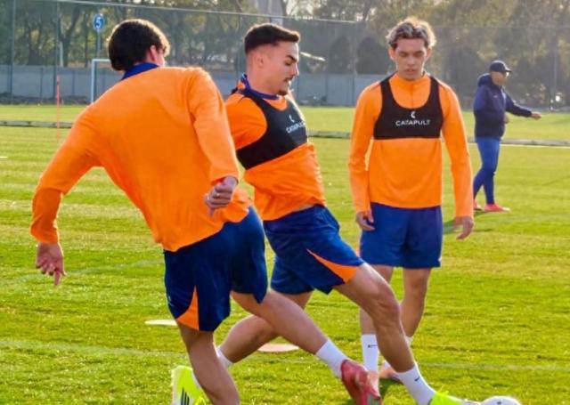 欧洲杯-记者：阿尔瓦罗正常参加合练，首轮联赛应该是具备出场条件的