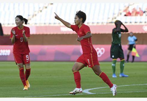 欧洲杯-独木难支！王霜完美四喜难换3分 孱弱防线拉后腿