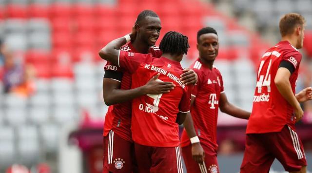 足球联赛-纳帅的惊与喜：齐尔克泽失空门，理查兹“反向阿芳”