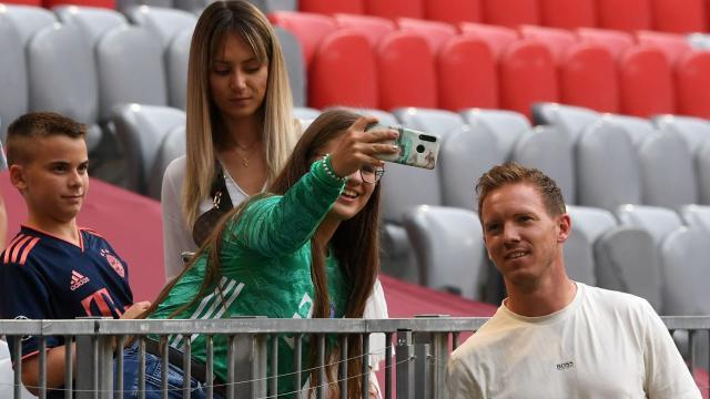 足球联赛-纳帅的惊与喜：齐尔克泽失空门，理查兹“反向阿芳”